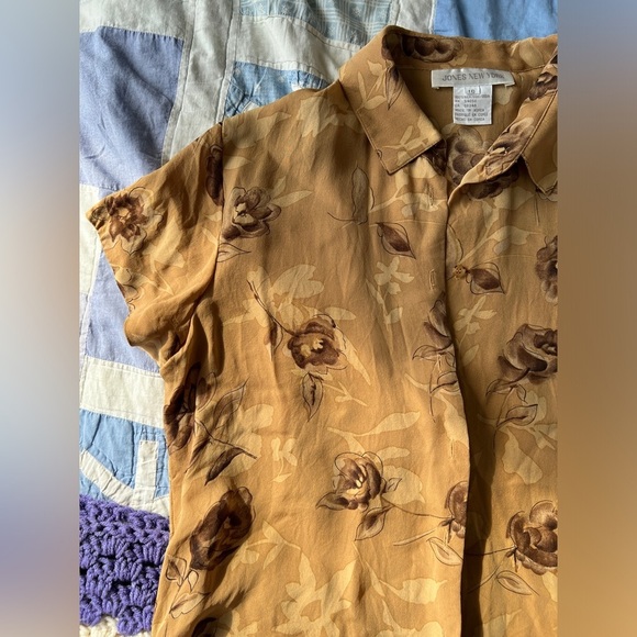 Jones New York 90s Womens Floral Short Sleeve Button Up Shirt Yellow Silk Small - Picture 9 of 11